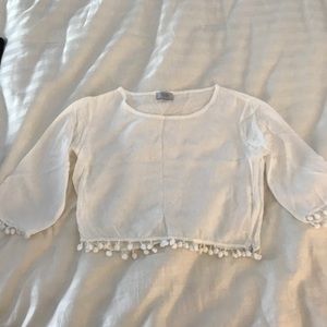 White quarter-sleeve croptop